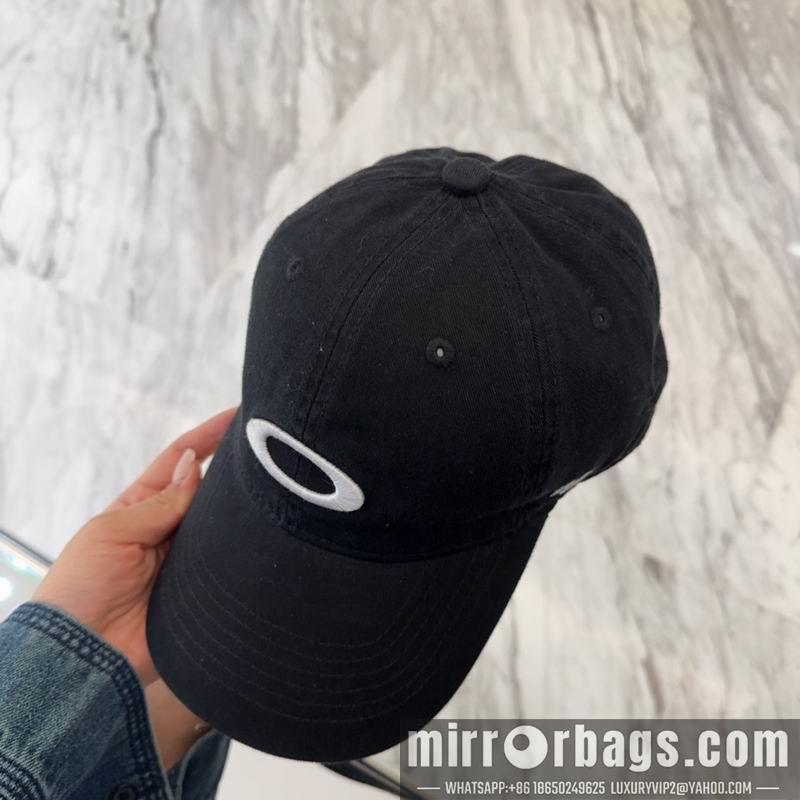 Balenciaga Hat dx51