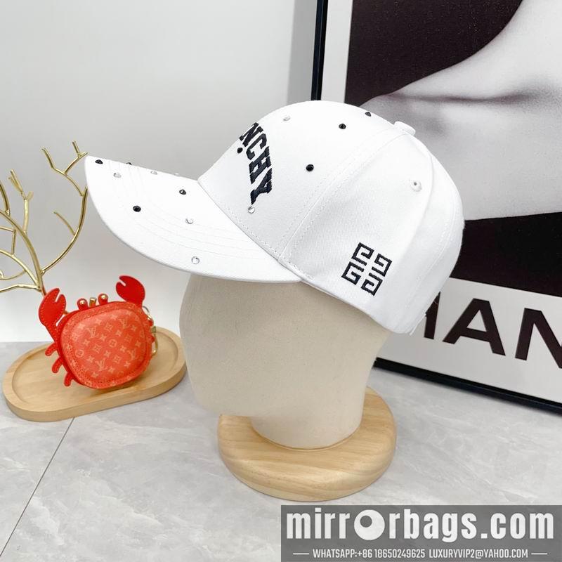 Givenchy Hat dx09