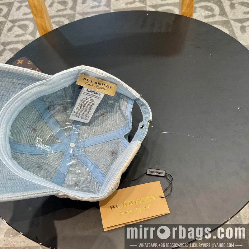 Burberry Hat 042802