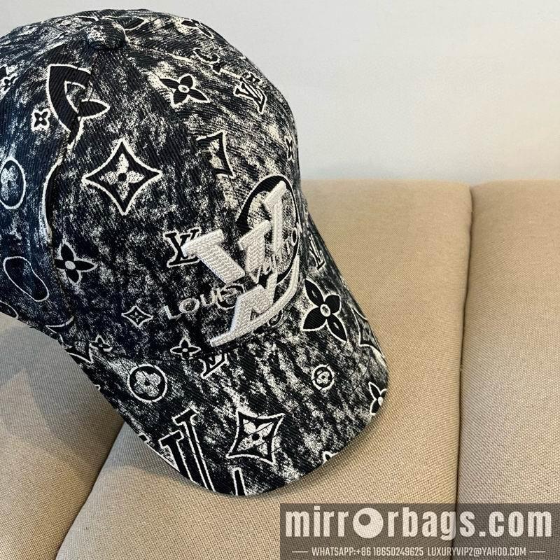 LV Hat dx39