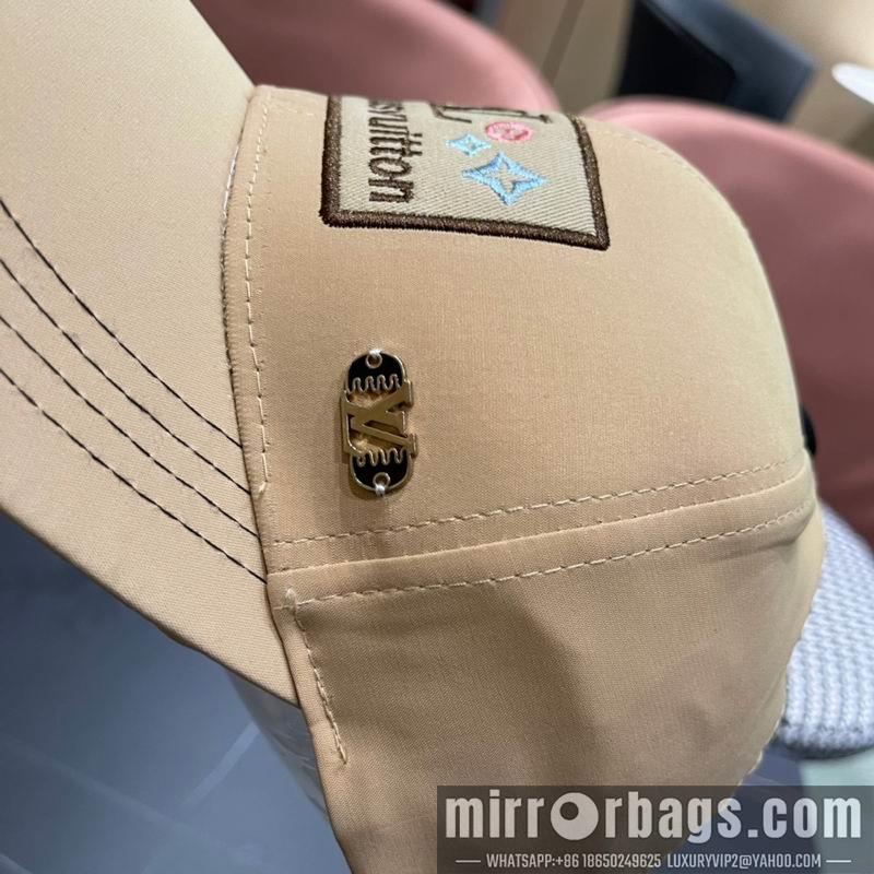 LV Hat 083001