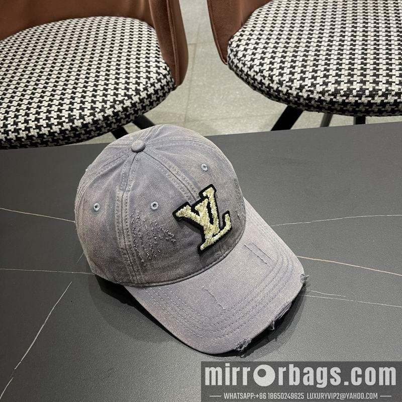 LV Hat 040201