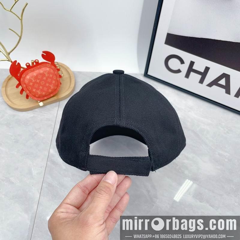 Miumiu Hat dx03