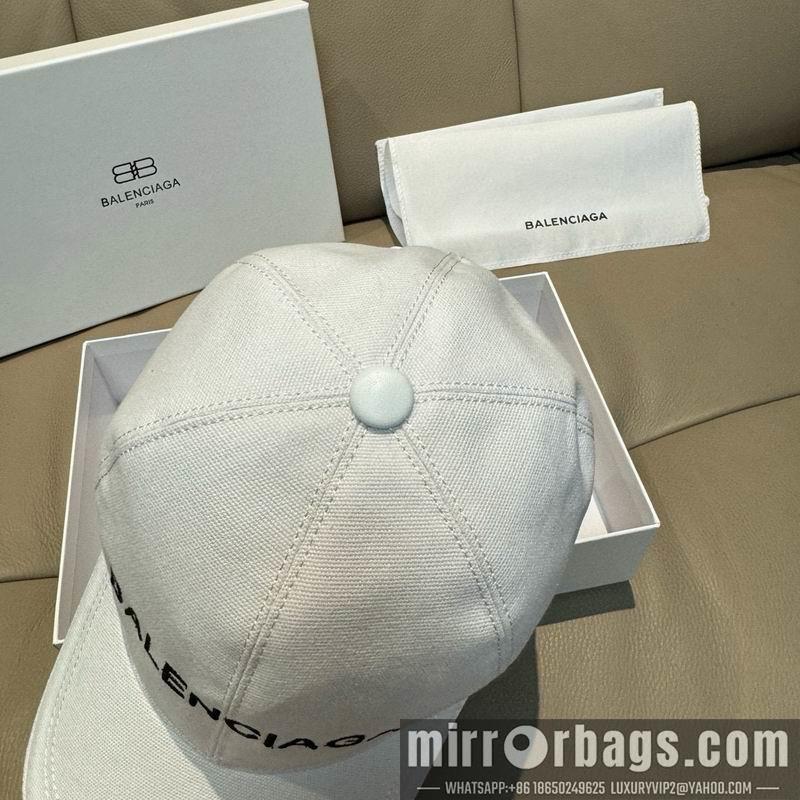 Balenciaga Hat dx79
