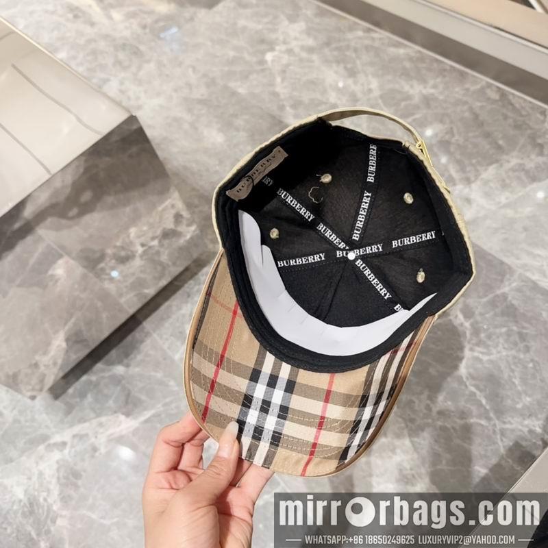 Burberry Hat dx10