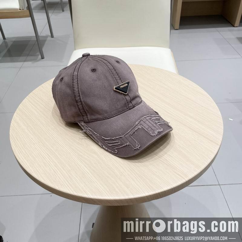 Prada Hat 021002