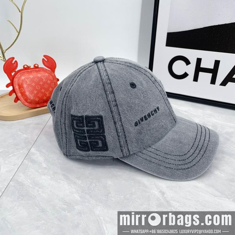 Givenchy Hat dx08