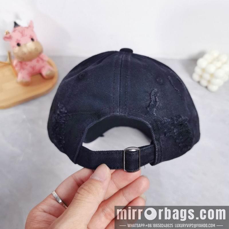 Celine Hat dx13