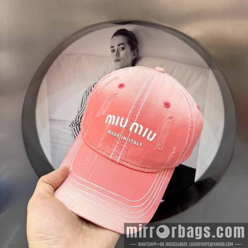 Miumiu Hat 041702