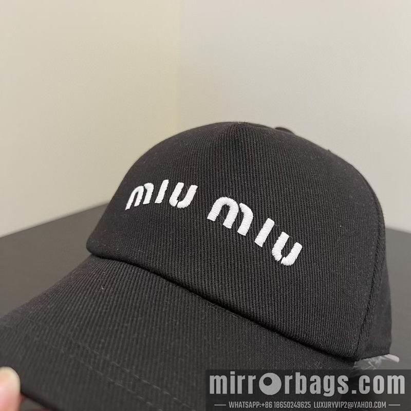 Miumiu Hat 091401