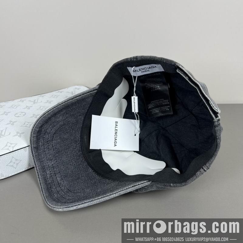 Balenciaga Hat dx43