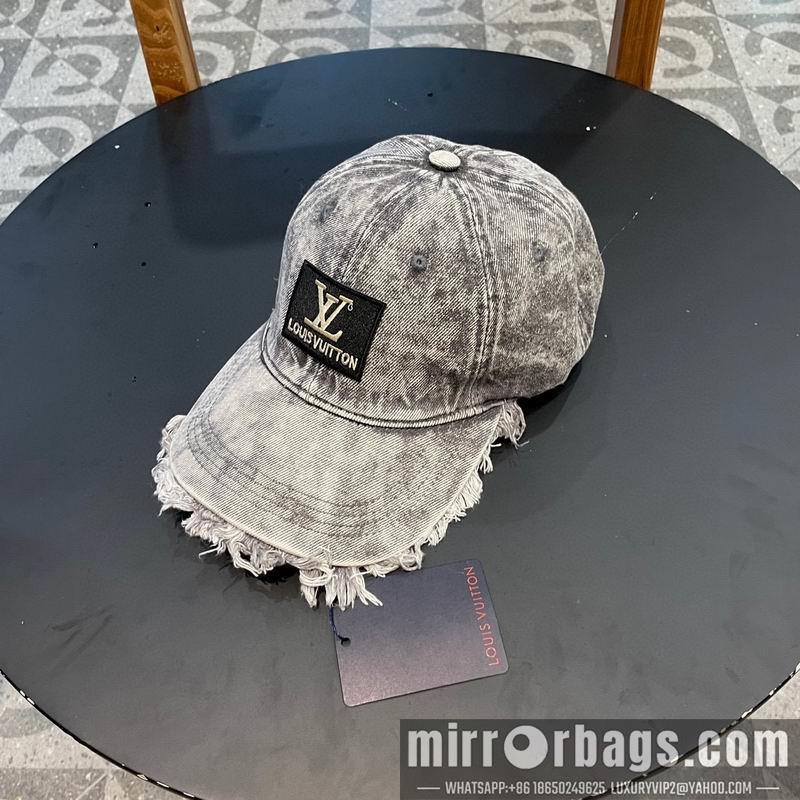 LV Hat 030982