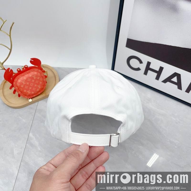 Vivienne Westwood Hat dx03