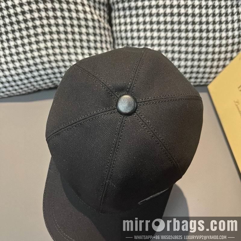 Burberry Hat 083003