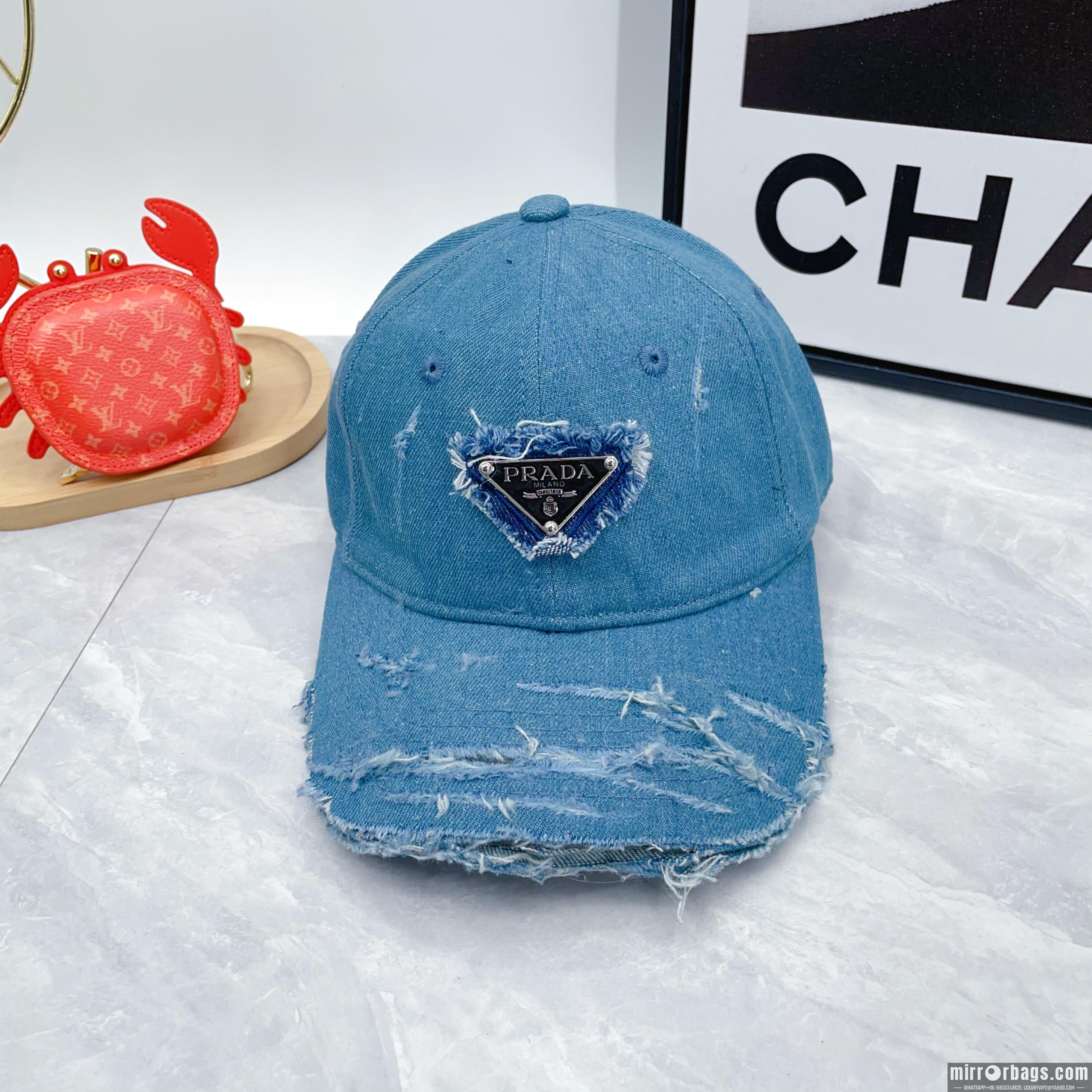 Prada Hat dx01