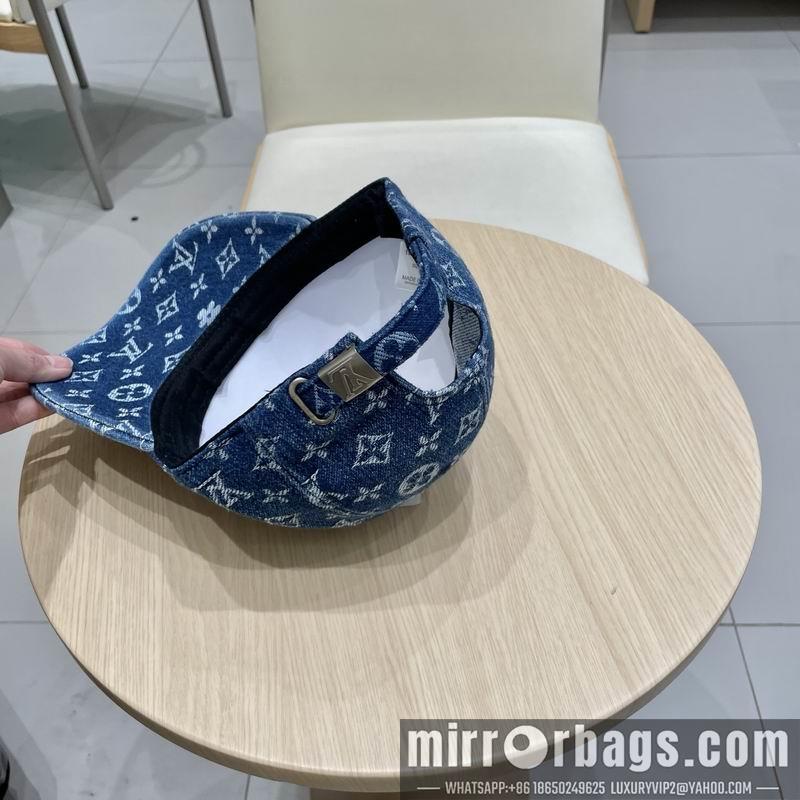 LV Hat 030747