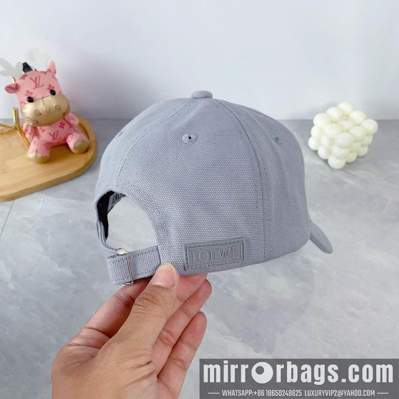 Loewe Hat dx20
