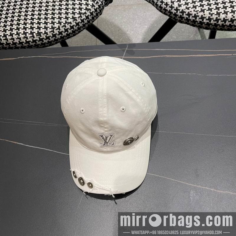 LV Hat 102802