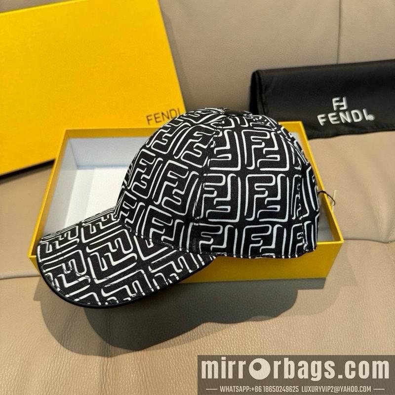 Fendi Hat dx82