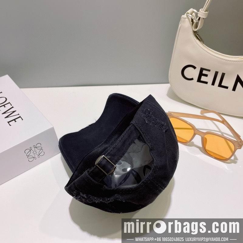 Balenciaga Hat dx26