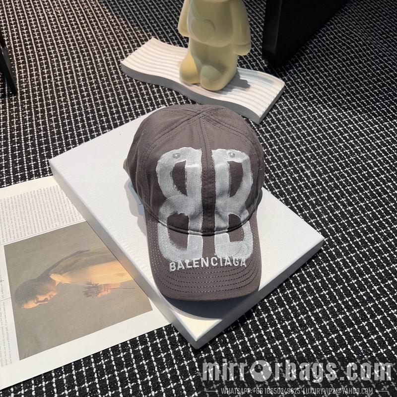 Balenciaga Hat dx15
