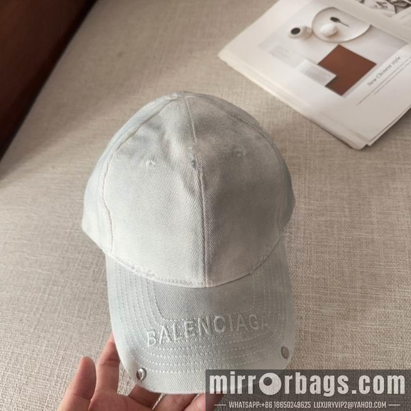 Balenciaga Hat dx23