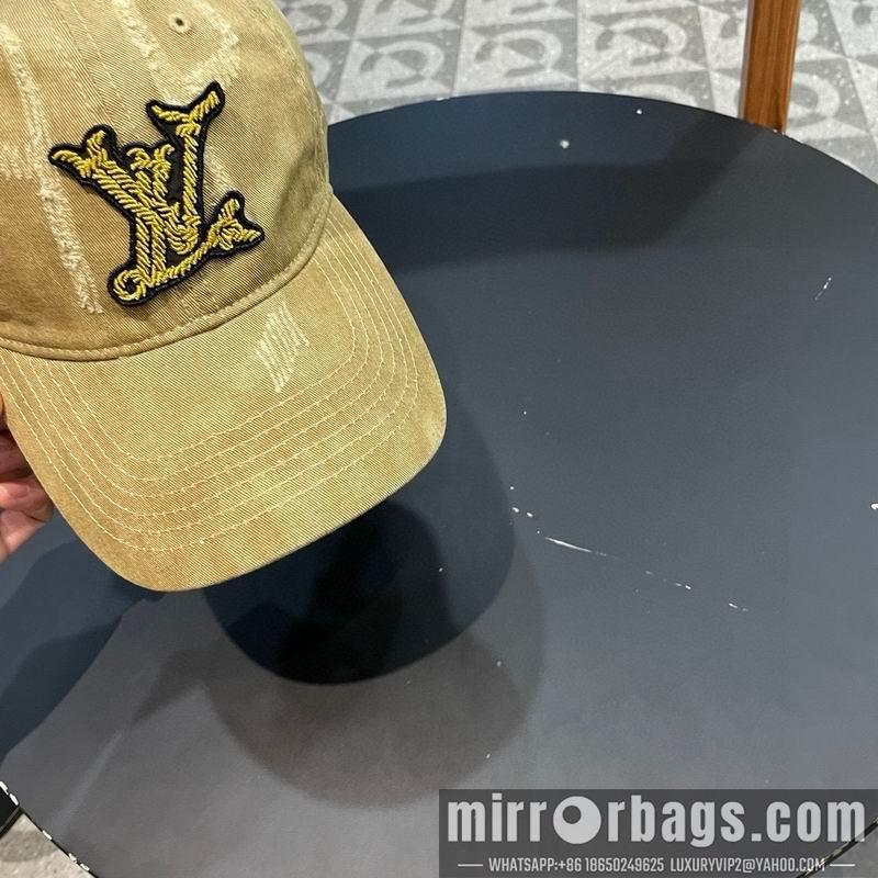 LV Hat 020803
