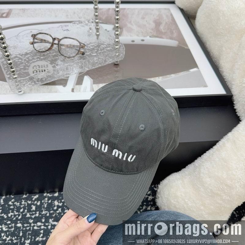 Miumiu Hat hm02
