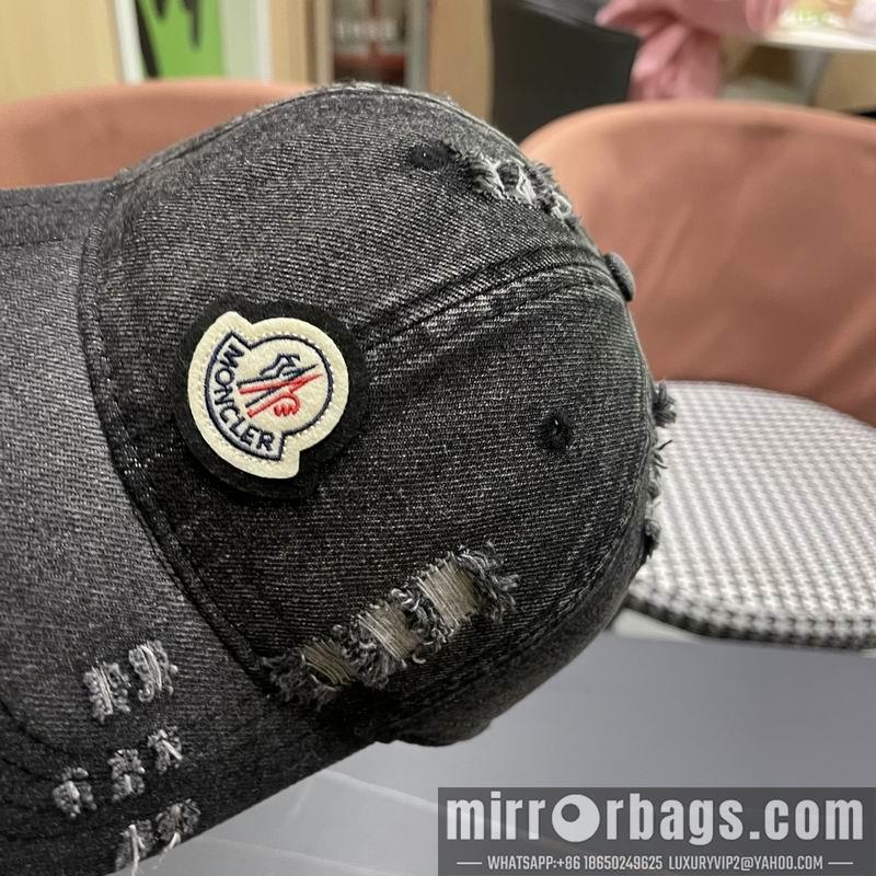 Moncler Hat 041404