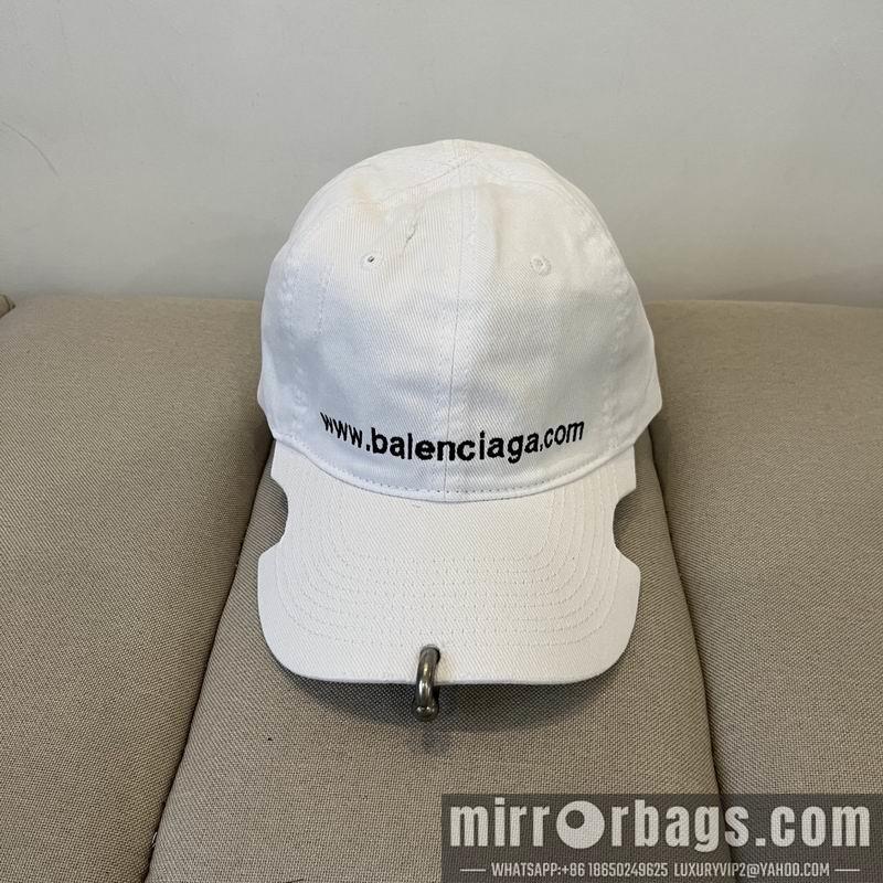 Balenciaga Hat dx59