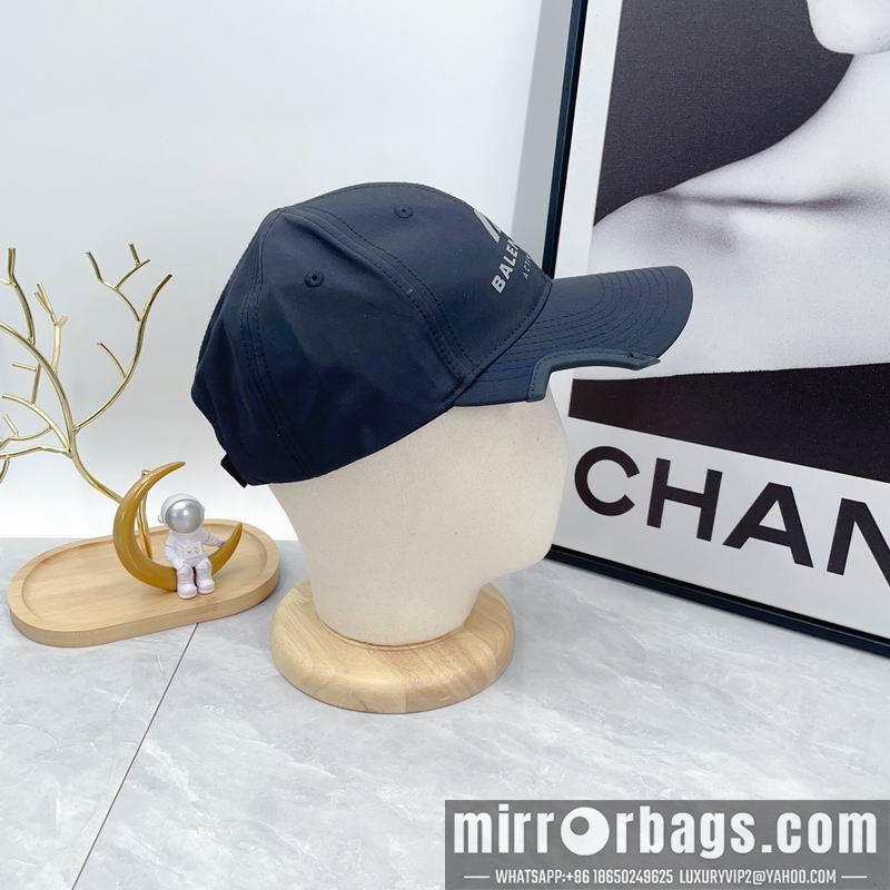 Balenciaga Hat dx56