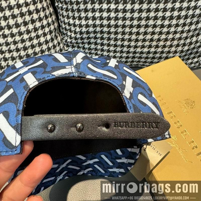 Burberry Hat dx30