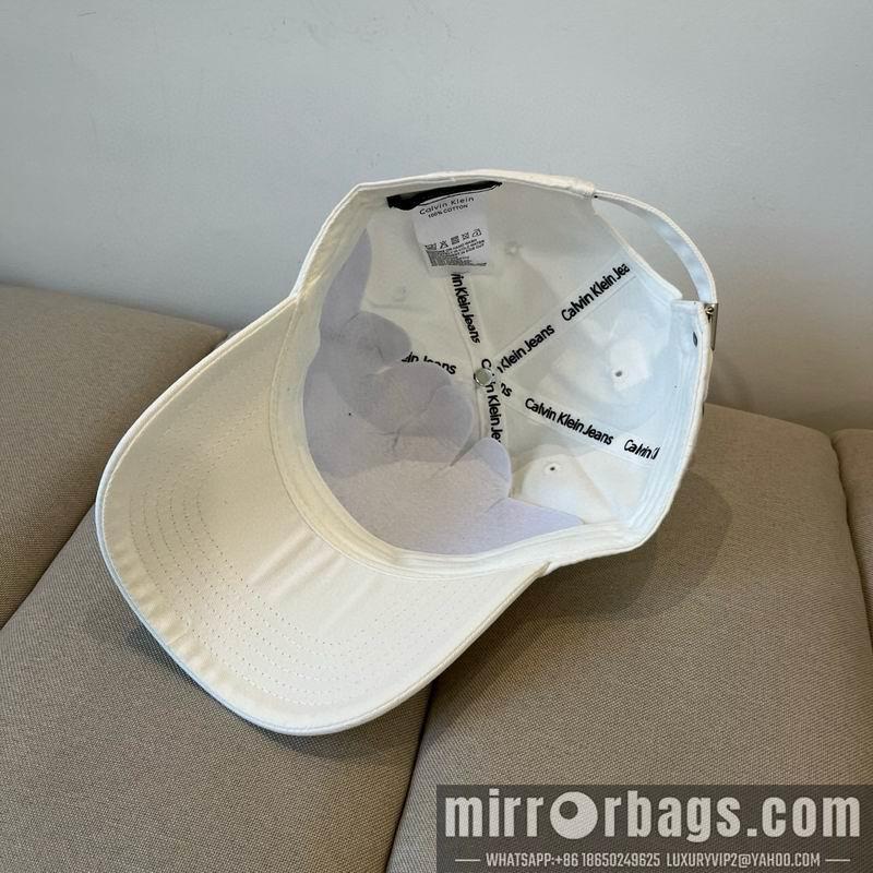 CK Hat dx33