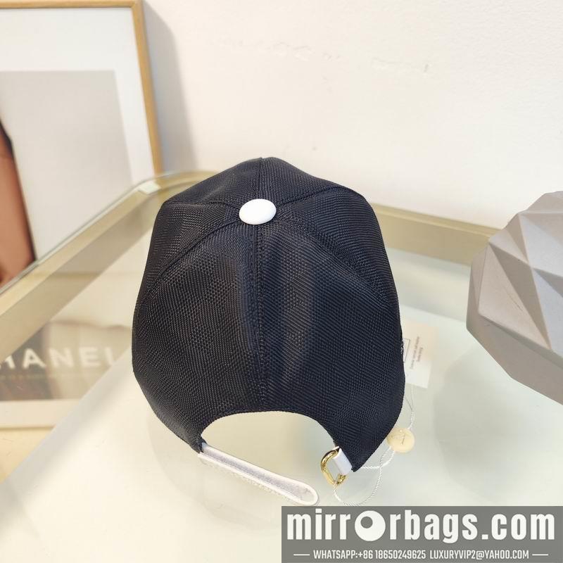 LV Hat dx114