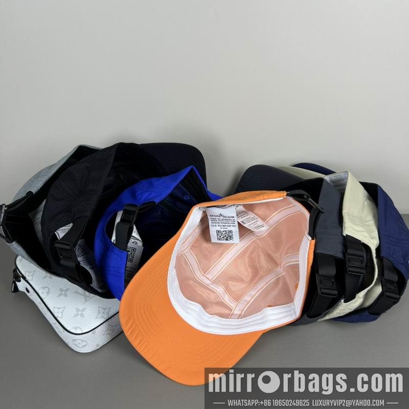 Stone Island Hat dx02