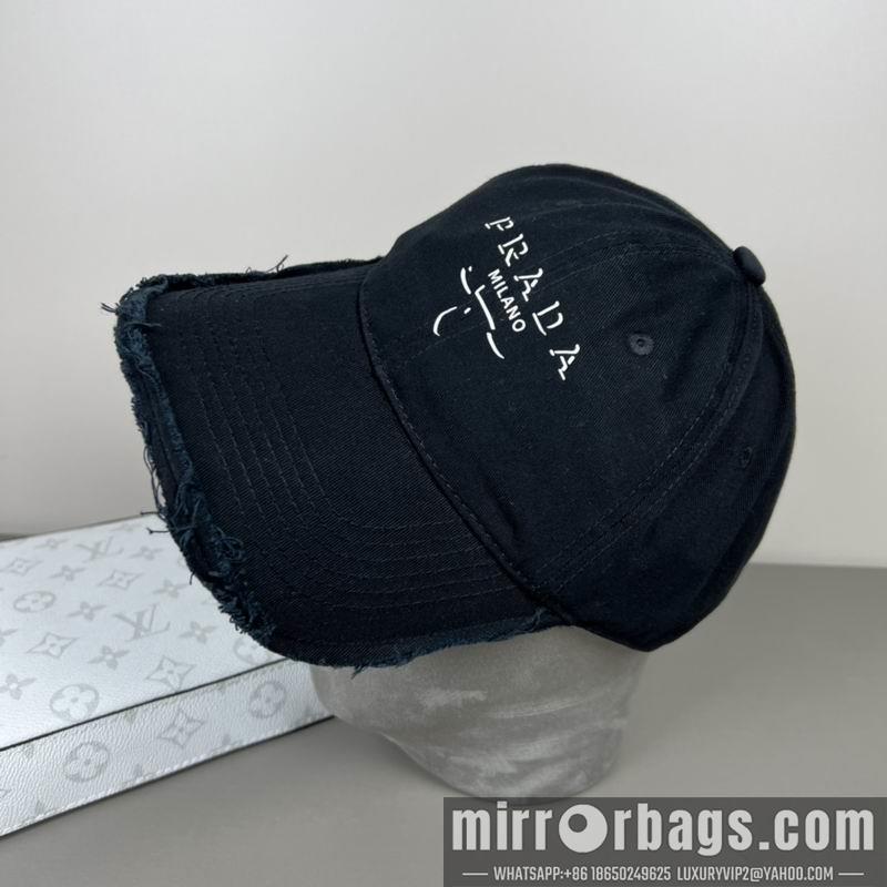 Prada Hat dx30