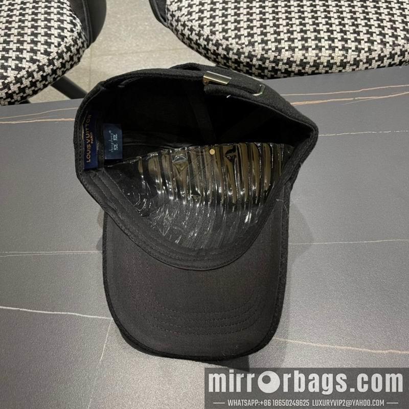 LV Hat 010701
