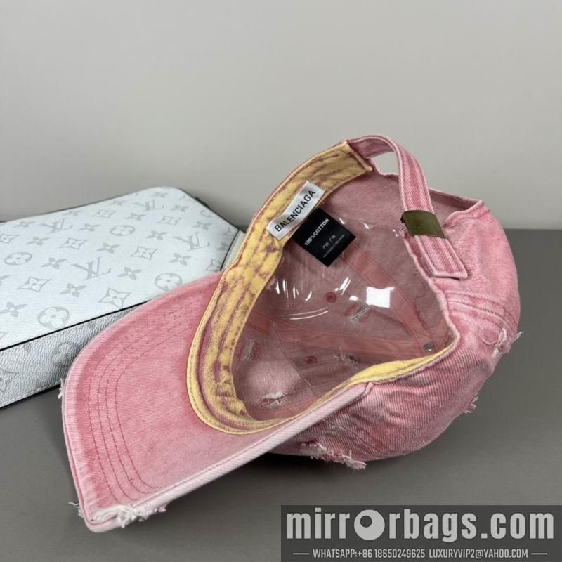 Balenciaga Hat dx30