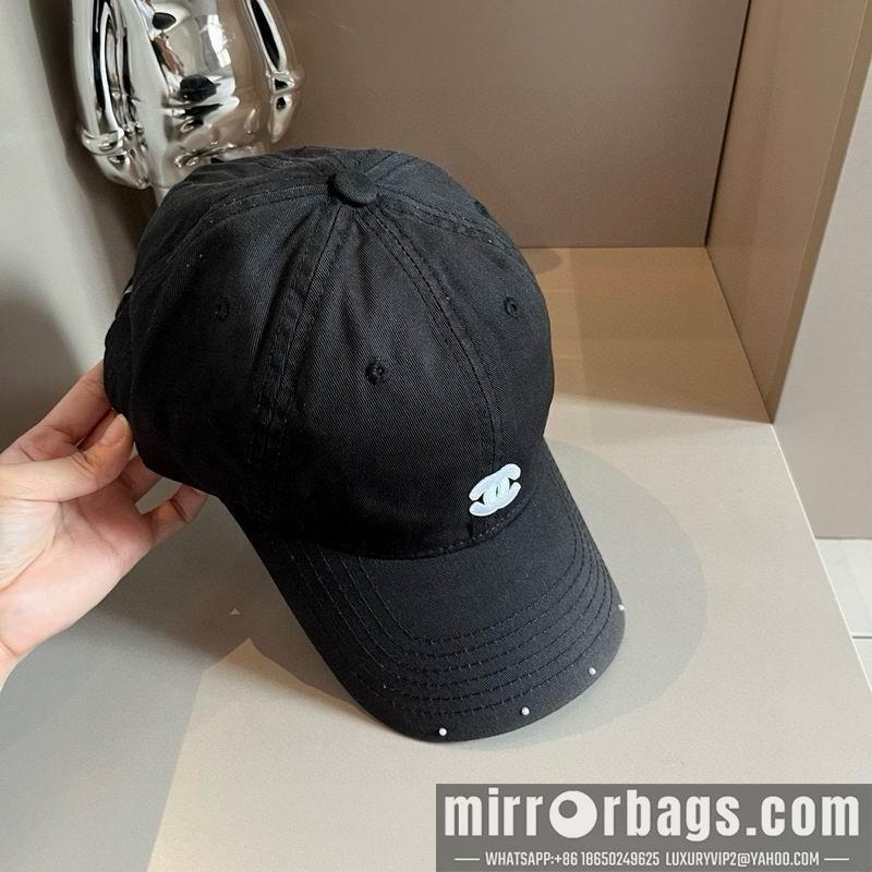 Chanel Hat dx38
