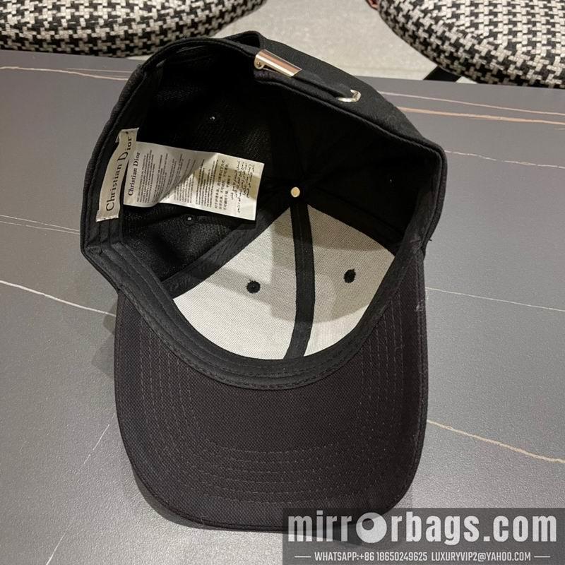 Dior Hat 121401