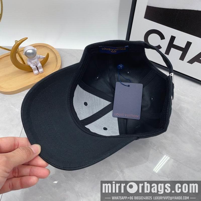 LV Hat dx49