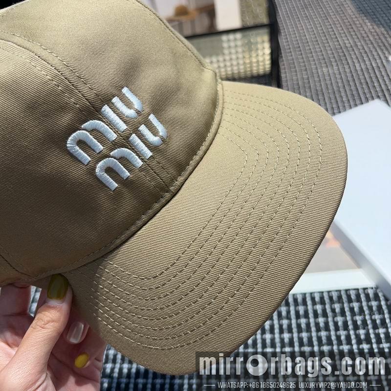 Miumiu Hat dx43