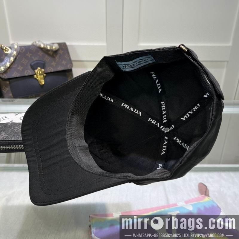 Prada Hat dx26