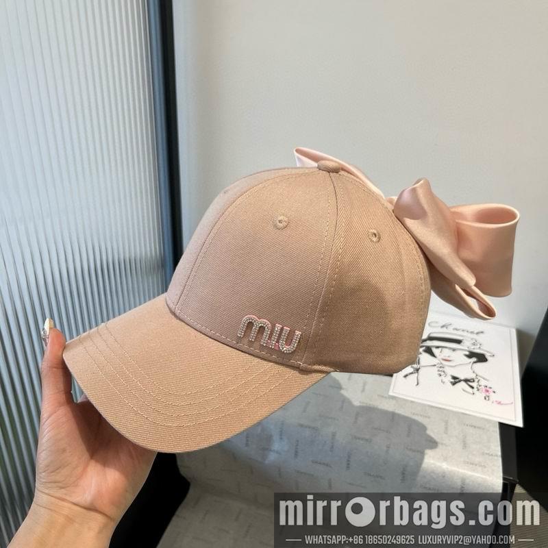 Miumiu Hat dx06