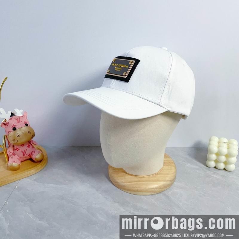 DG Hat dx15
