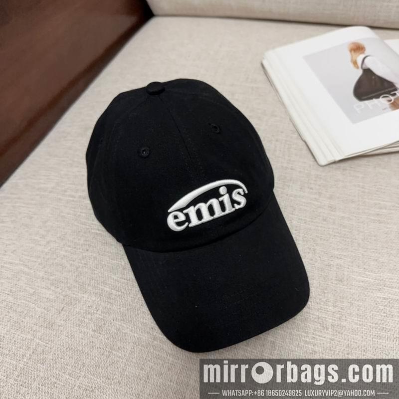 Emis Hat dx05