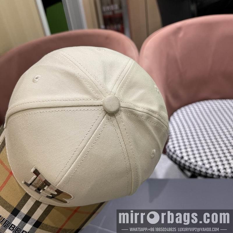 Burberry Hat 041401