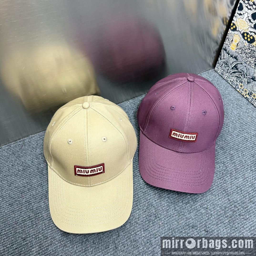 Miumiu Hat dx82