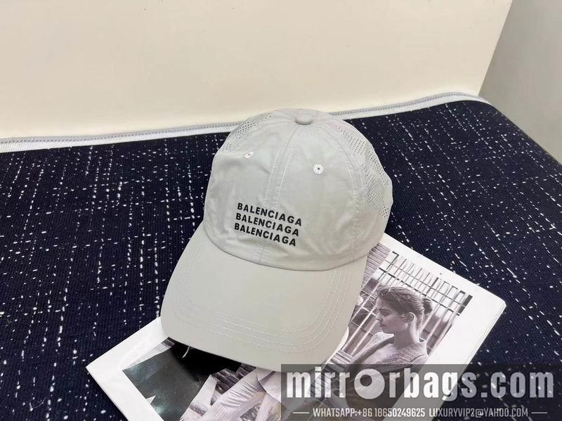 Balenciaga Hat dx108