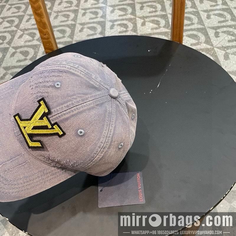LV Hat 030941